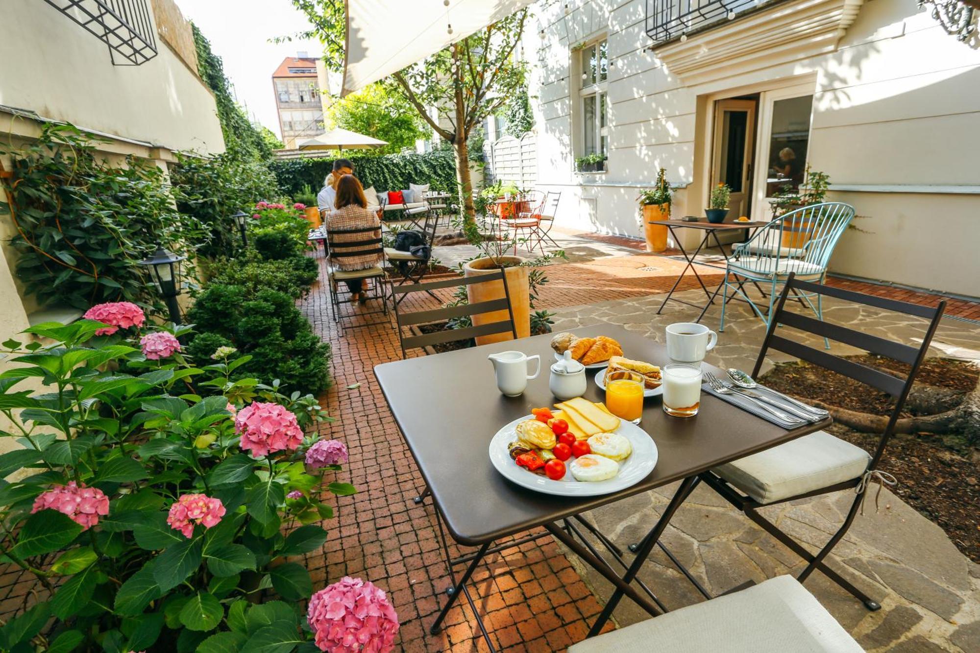 Boutique Hotel Klarov Prague Ngoại thất bức ảnh